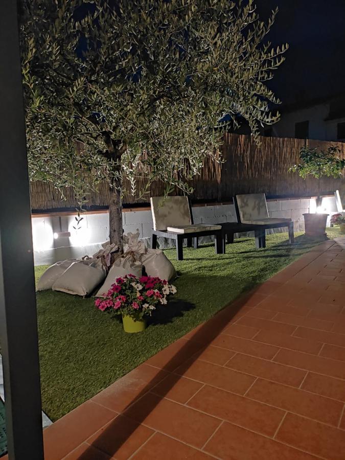 Country Chic Pistoia-Casa In Campagna Giardino, Parking Exterior foto
