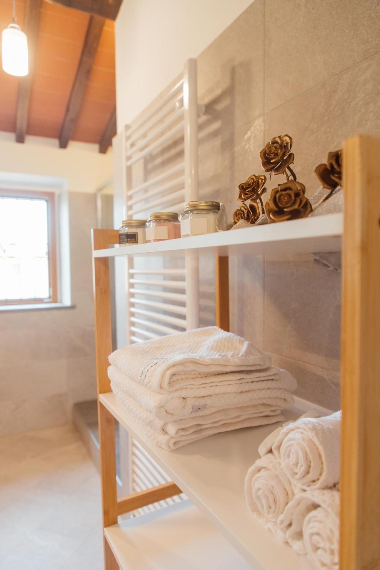 Country Chic Pistoia-Casa In Campagna Giardino, Parking Exterior foto